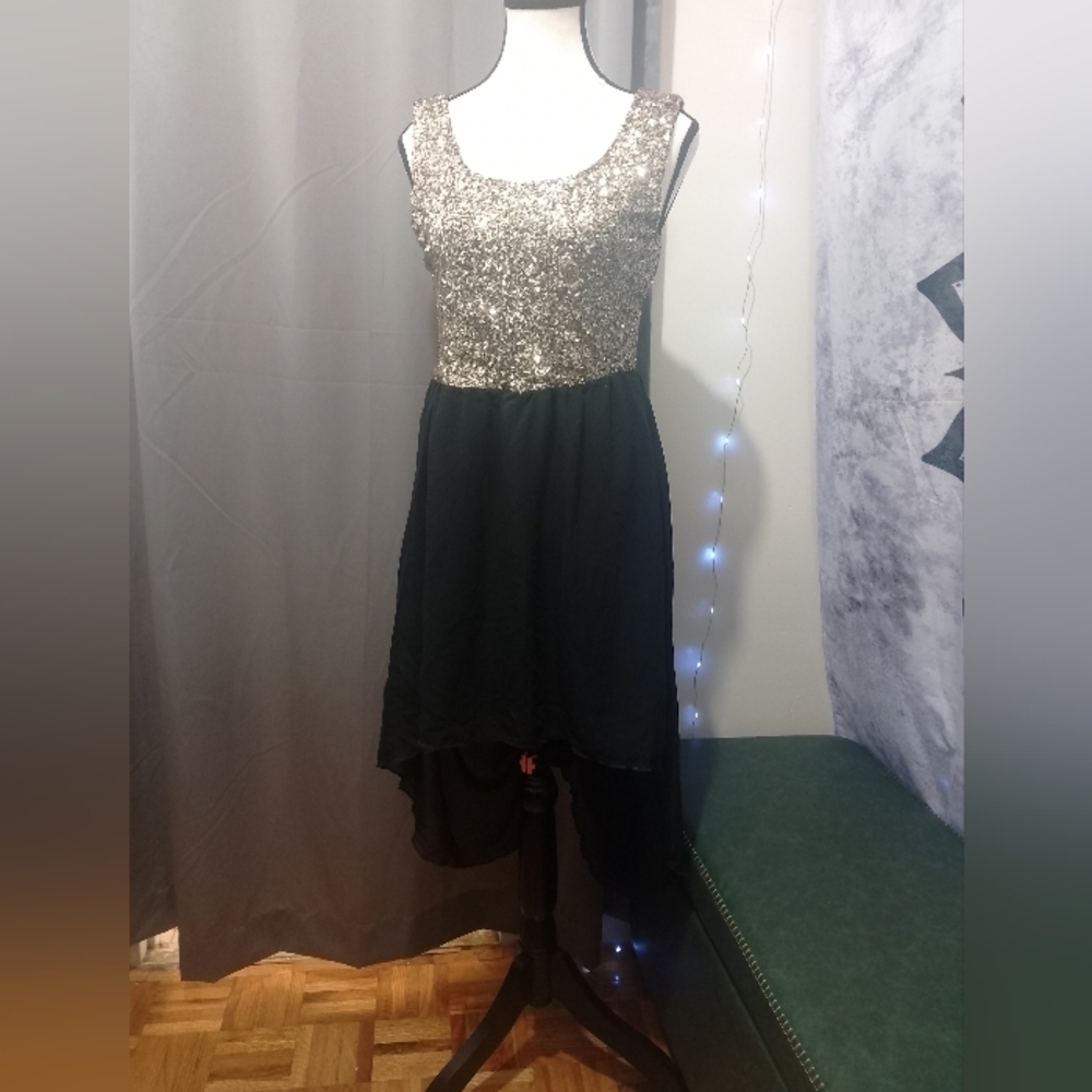 Vintage Parisian Works Glittering Gold and Black Dress